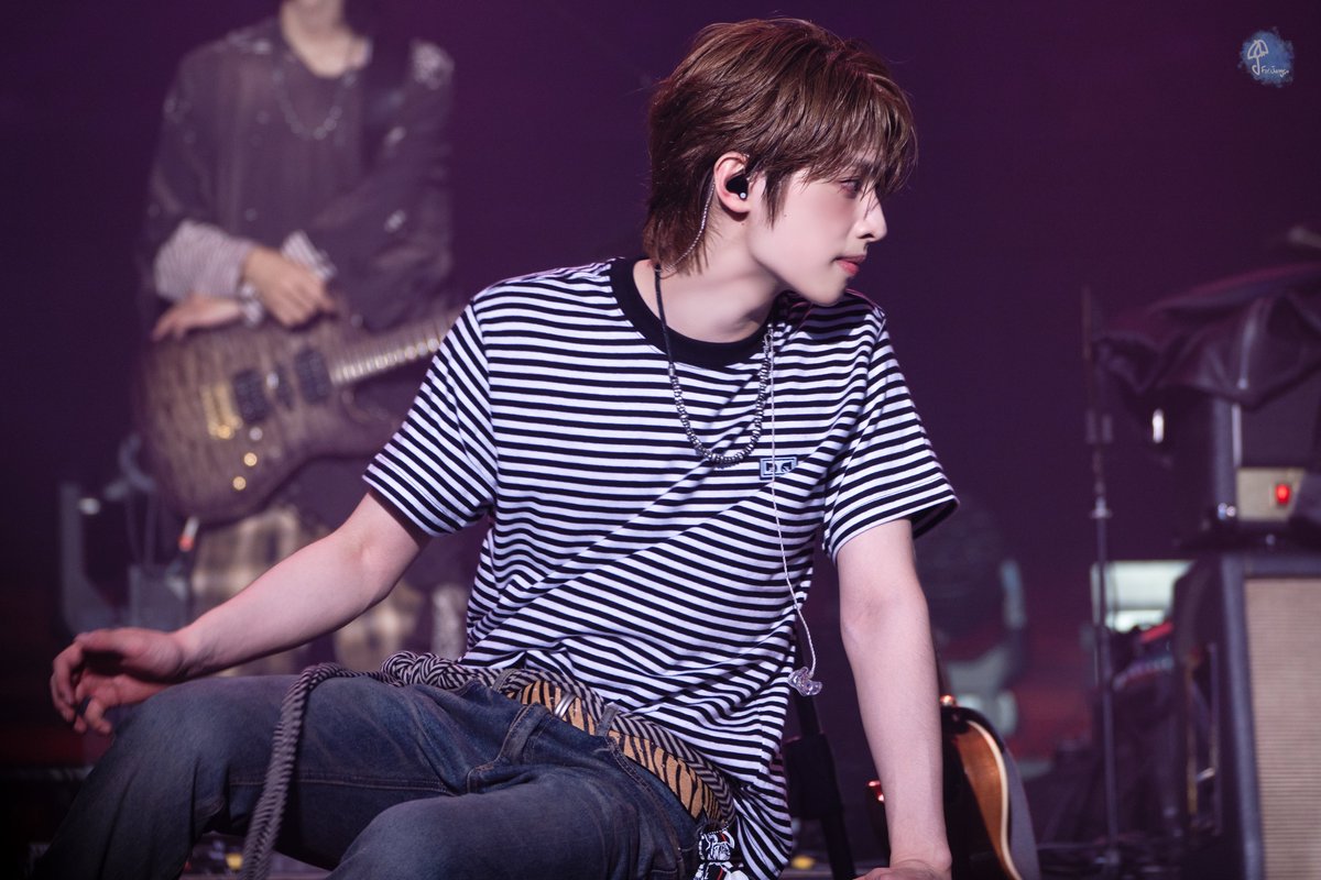 250704 Summer Special &lt;The Xcape&gt; 가온

잘생긴 얼굴은 어떤 각도에서 봐도 잘생겼다

#XdinaryHeroes #엑스디너리히어로즈 #엑디즈 #Gaon #가온 #곽지석