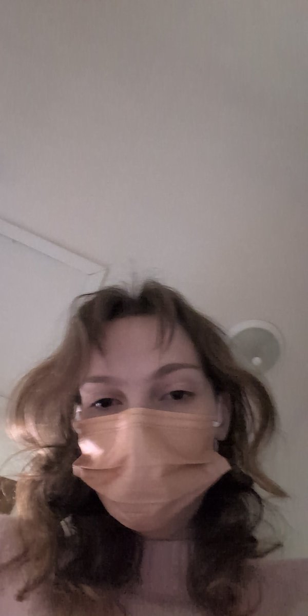 allyisoffline's tweet photo. allergies are bad, laundry making it worse, I must continue on https://t.co/GpYTwwUipx
