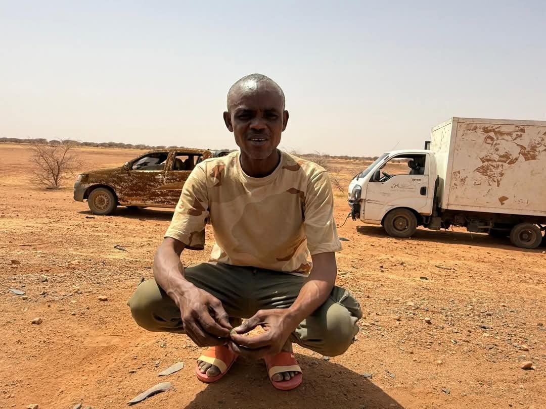 لم يكن غولم شريراً بطبيعته، أفسده الخاتم ببطء وصار أسيراً له وتشوه تحت تأثيره جسدياً ونفسياً وعاش بعد ذلك في صراعه الداخلي بين الخير والشر.

#حكومة_الأمل