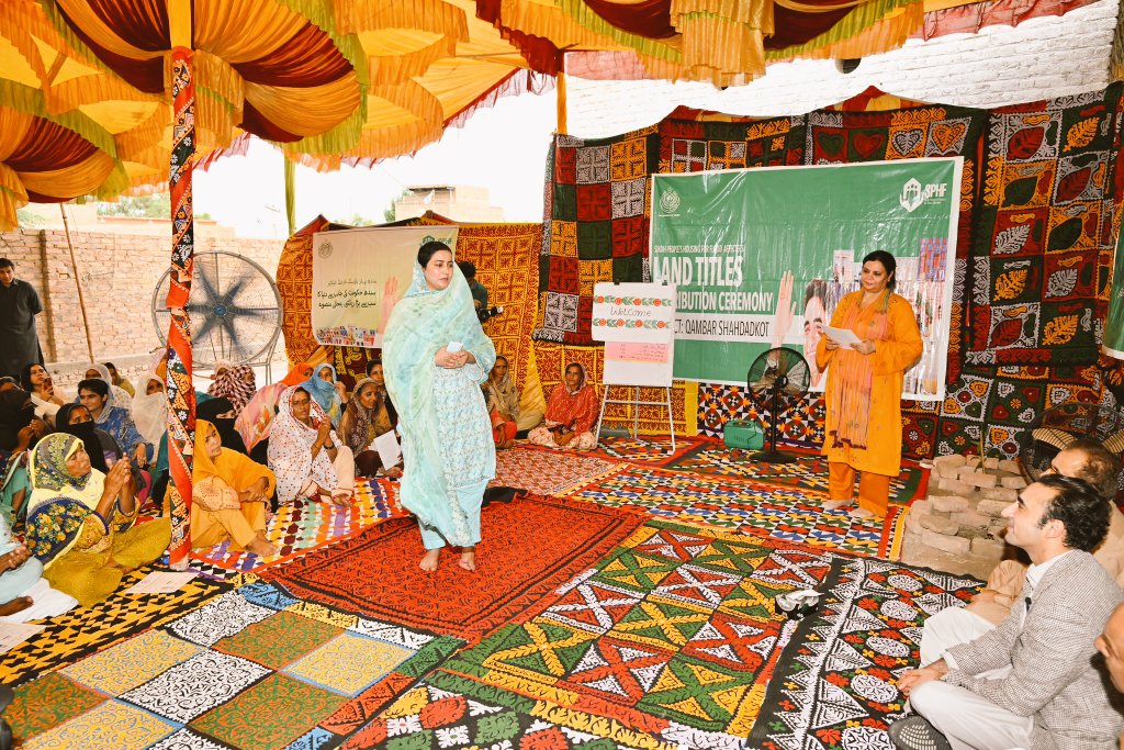 Syed Maqsood Shah (@syed_maqsoodsha) on Twitter photo Sindh Govt’s historic initiative 2.1M flood hit families receiving climate-resilient homes with ownership rights. Today Chairman <a href="/BBhuttoZardari/">BilawalBhuttoZardari</a> visited New Tharro Wadho Tando Mirokhan to witness hope turning into reality. #ApniZameenApnaMakaan Sindh Govt’s historic initiative 2.1M flood hit families receiving climate-resilient homes with ownership rights. Today Chairman <a href="/BBhuttoZardari/">BilawalBhuttoZardari</a> visited New Tharro Wadho Tando Mirokhan to witness hope turning into reality. #ApniZameenApnaMakaan