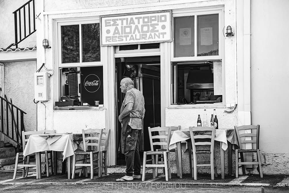 Frau_Nikon's tweet image. #Greece #Samos #streetphotography