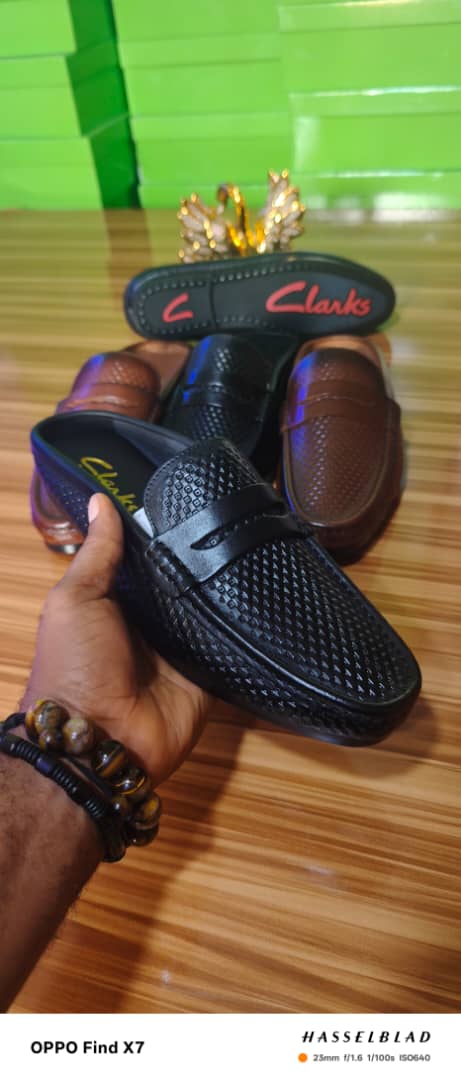 OLUWADAMILOLA {FOOTWEAR'S VENDOR} (@damilola52) on Twitter photo #29,000
40 - 46 #29,000
40 - 46