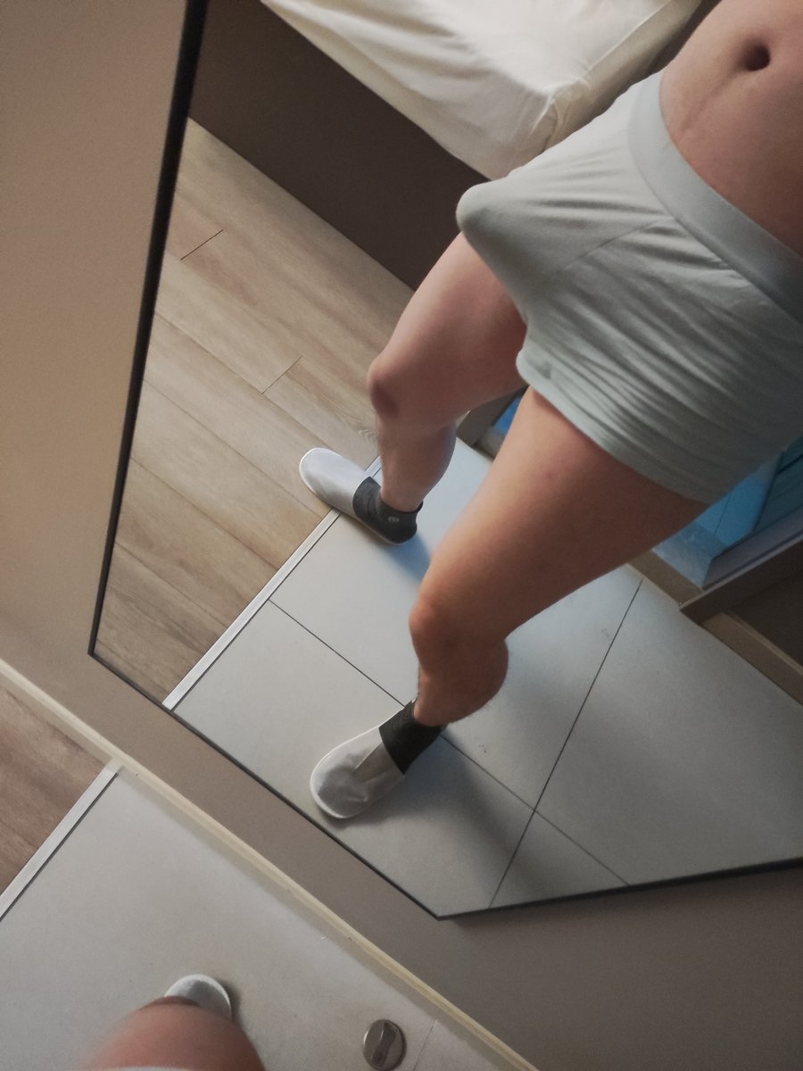 #人妻 #反差 #绿帽 #背德 #红杏 #偷腥 #御姐 #反差人妻 #少妇 #夫妻 #情侣 #fq #单男
喜欢