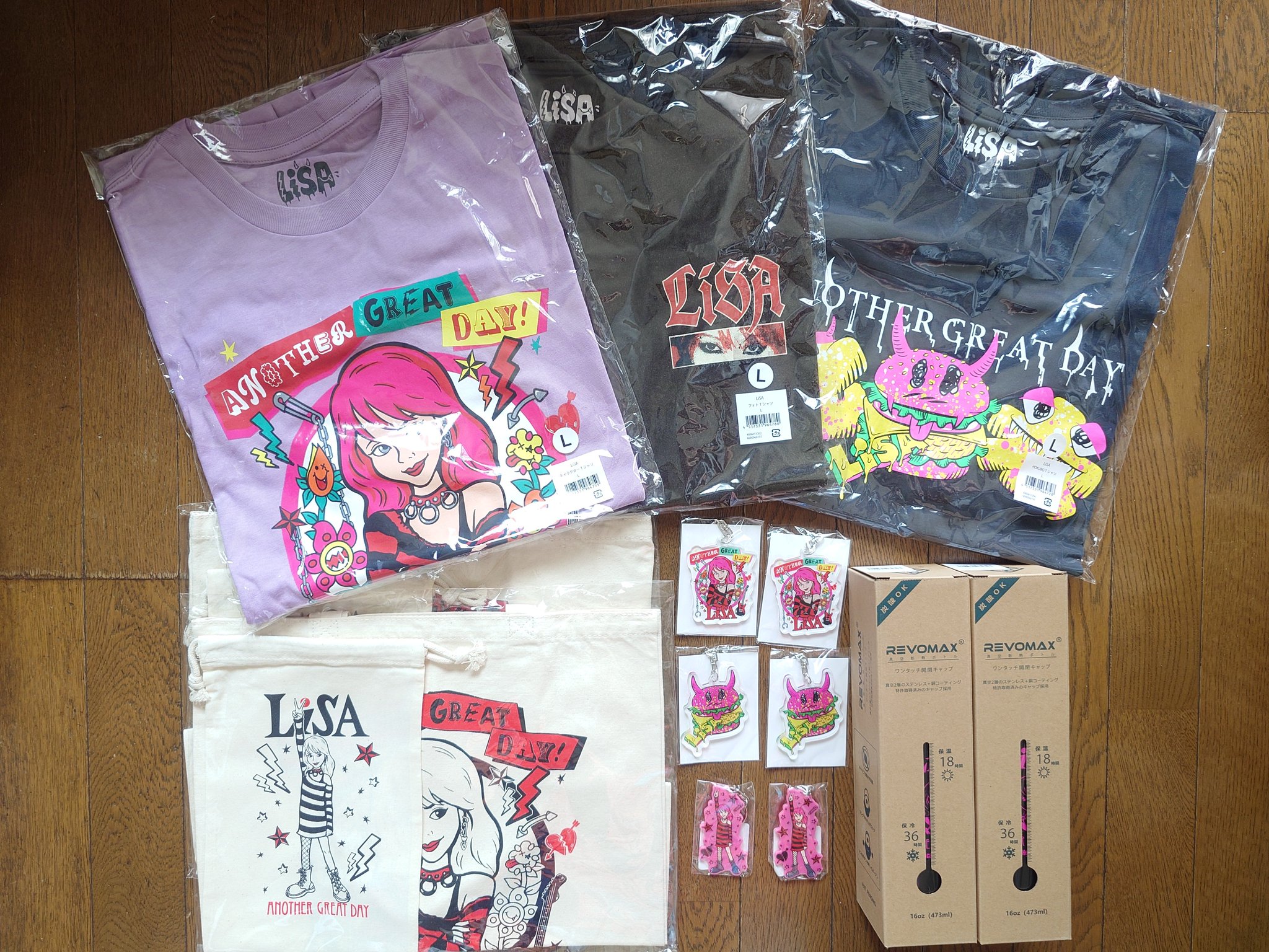 LiSA 北米ツアー NATOUR ペンライト アメリカツアー① LiSA | LiSA North America tour goodies are being made with
