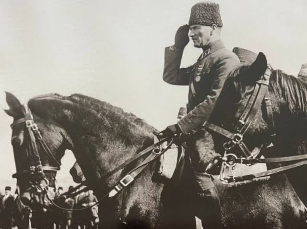 Büyük Taarruz’un 103. yılında Ulu Önderimiz Başkomutan Gazi Mustafa Kemal Atatürk ve kahramanlarımızı saygı ve minnetle anıyoruz.