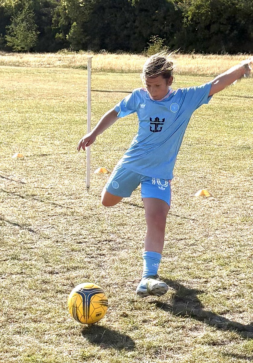 Great afternoon coaching today, well done Jax, Ruben and Celia, all smashing their sessions with great attitude! #Blossomskills