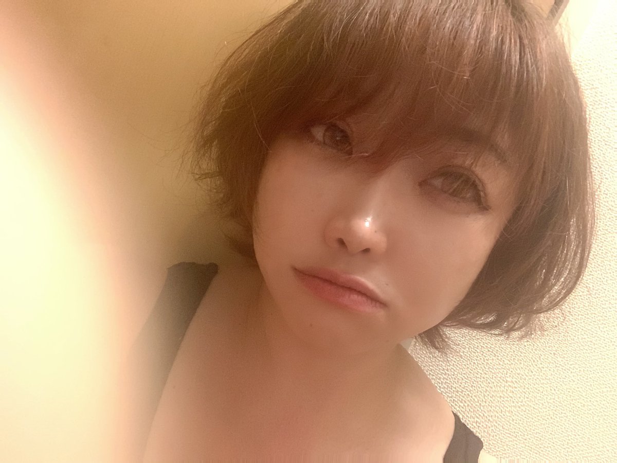 今更だ、でもまだやり直したいと思う。
手遅れだ、でも最新のアプデ。
生まれ変わりたい。
生き直したい。