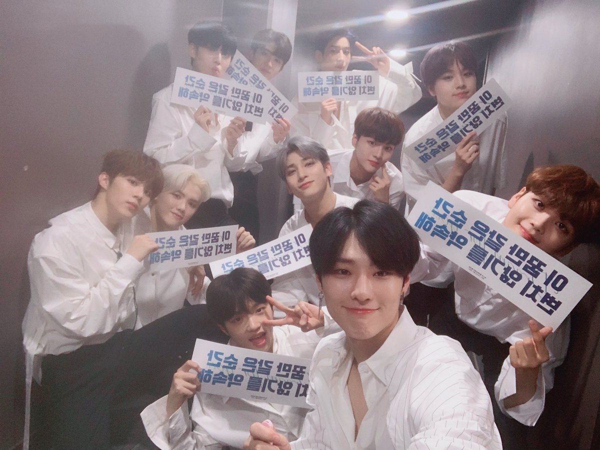 liwkl_'s tweet photo. #X1_Debut_6th_Anniversary 
내 가장 행복한 순간
#엑스원을_영원히_사ㄹ6해
우리 다시 만날 수 있을까요?
#말하지_않아도_엑스원_곁에_있어줄게
 한 번만 더 https://t.co/BCSYRR75el