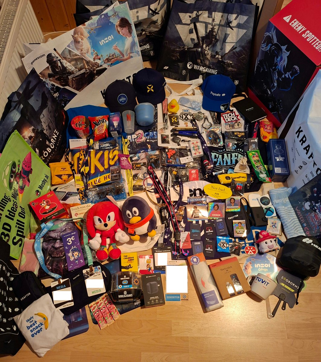 Dieses Jahr gab es wieder epischen Loot auf der Gamescom!
Das hat sich auf jeden Fall gelohnt🔥
#gamescom2025 #gamescom