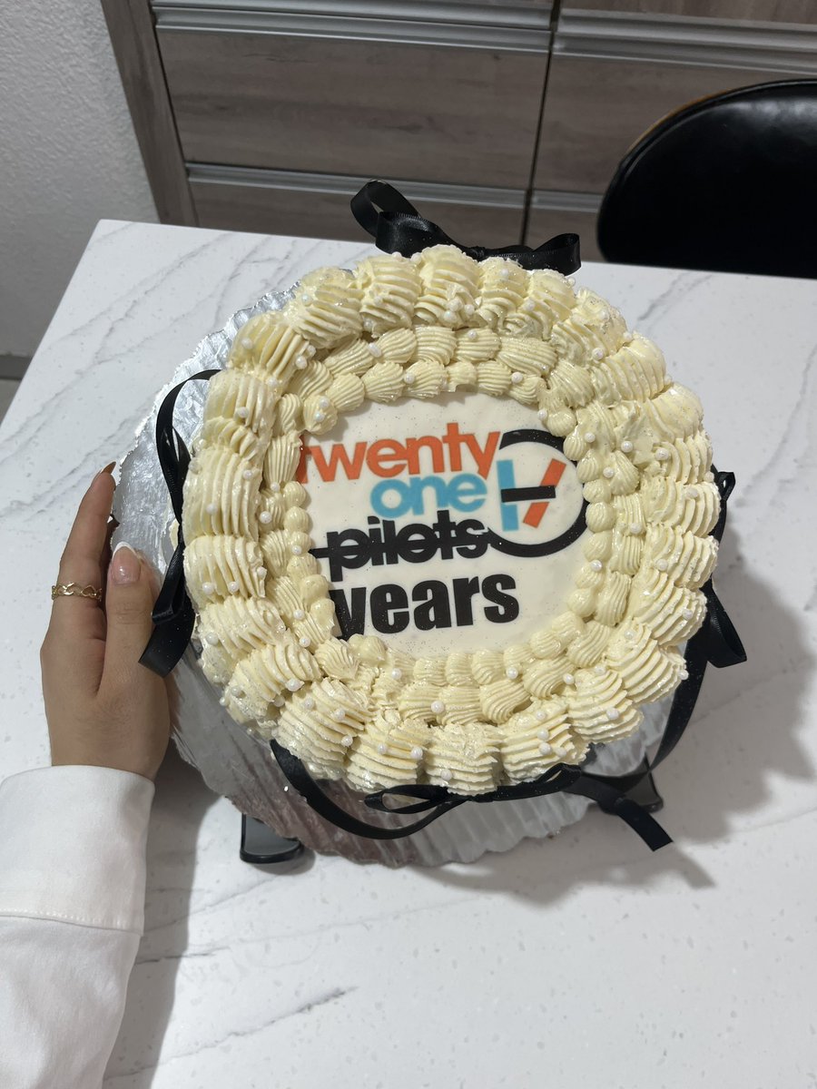 joss (@joshsdude) on Twitter photo My birthday was yesterday and my sister got this cake for me 🥹 <a href="/twentyonepilots/">twenty one pilots</a> i think it’s so poetic that I’m turning 21 the same year the lore ends My birthday was yesterday and my sister got this cake for me 🥹 <a href="/twentyonepilots/">twenty one pilots</a> i think it’s so poetic that I’m turning 21 the same year the lore ends