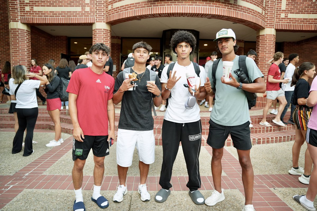 The Cardinals are back! Last night we welcomed our student athletes for an exciting year ahead! 👌

#TheWord | #TakeFlight