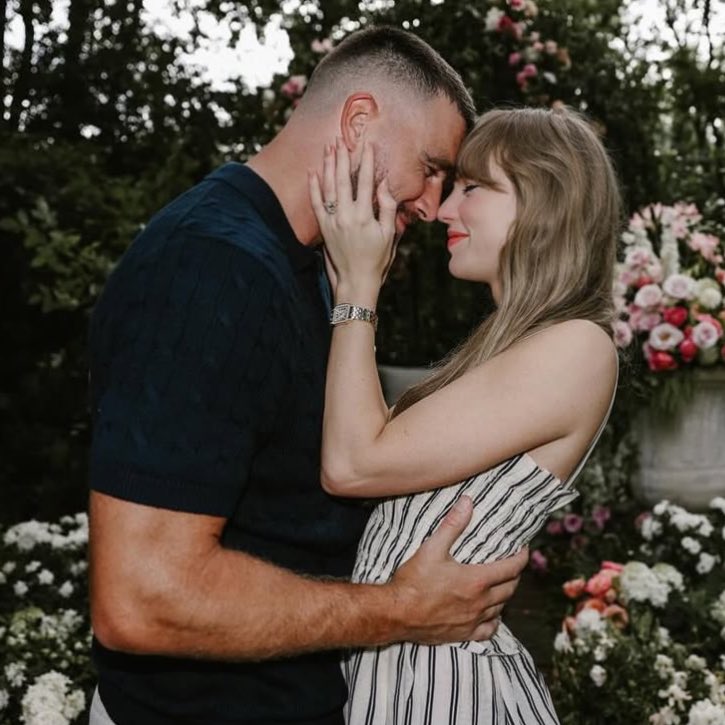 alexandergold's tweet image. Taylor Swift is engaged and getting the happy ending she deserves. 🥹❤️‍🔥