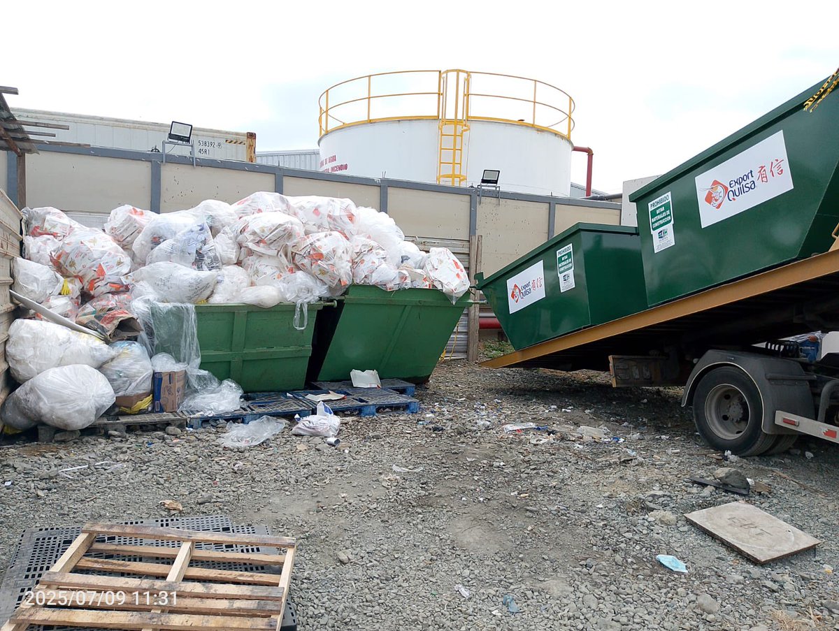 CIA_HEROSA's tweet photo. Entrega de contenedores de basura 4.5m3 en empresa Exportquilsa.

https://t.co/o5G6VHjiS8 https://t.co/NdNw5iPGD5