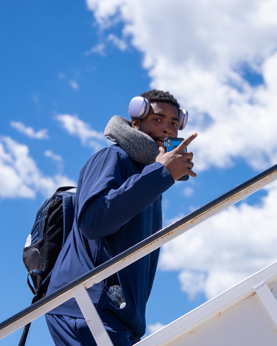 Wheels Up 🛫

🌊🐺 x #As1