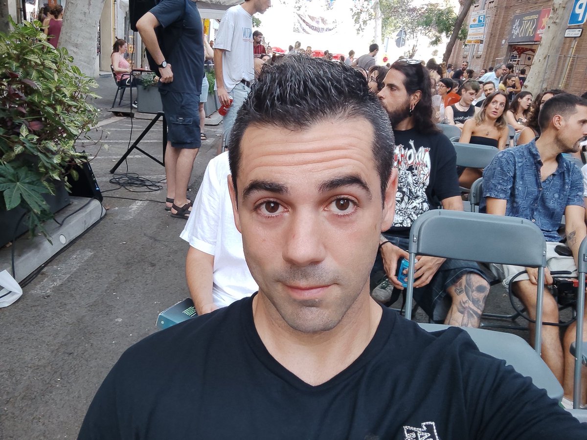 Tot a punt per al podcast de <a href="/larrabassadabcn/">L'Arrabassada</a> a les #FestesdeSants2025 amb els <a href="/borinots/">Castellers de Sants</a> ✌🏻✌🏻
Visca #Sants!!