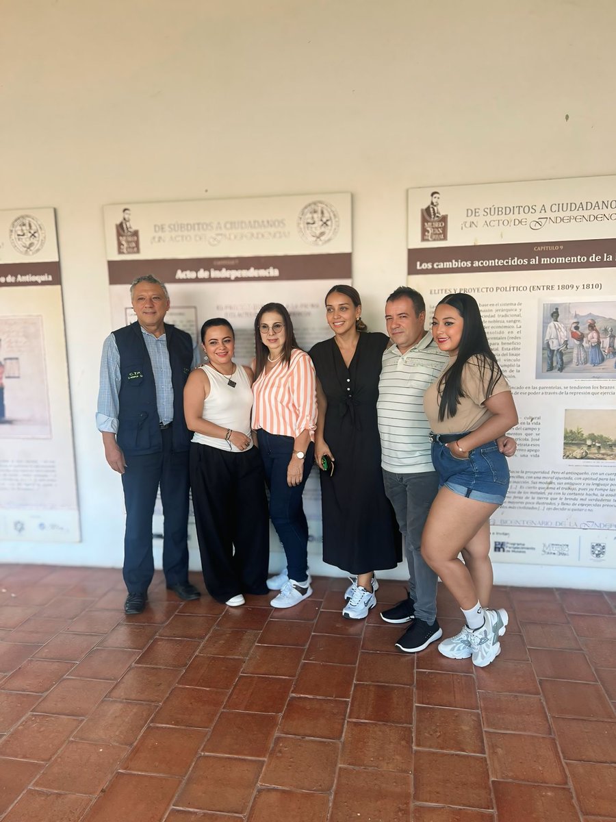 asointermedias's tweet photo. 🏛️ Desde @Asointermedias acompañamos al Consejo Territorial de Planeación de Calarcá en una visita a @alcaldiasfda, #ciudadintermedia que resguarda un invaluable patrimonio histórico, arquitectónico y cultural.
🤝 Este encuentro permitió conocer de primera mano procesos de conservación y buenas prácticas que fortalecen la identidad y el desarrollo territorial de nuestras ciudades intermedias.