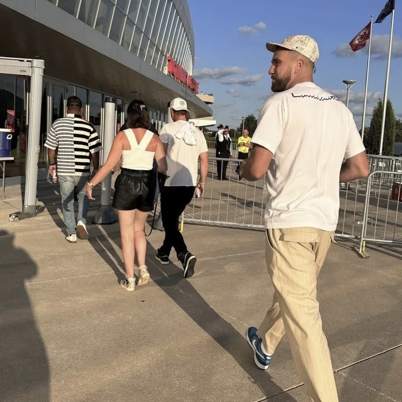 BBQChiefs's tweet image. You did it. Congratulations ❤️💛