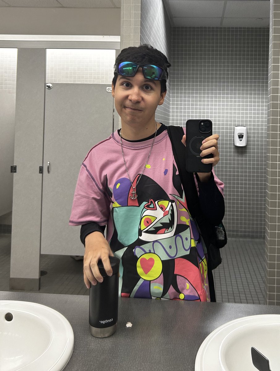 Cola Husky tweet media