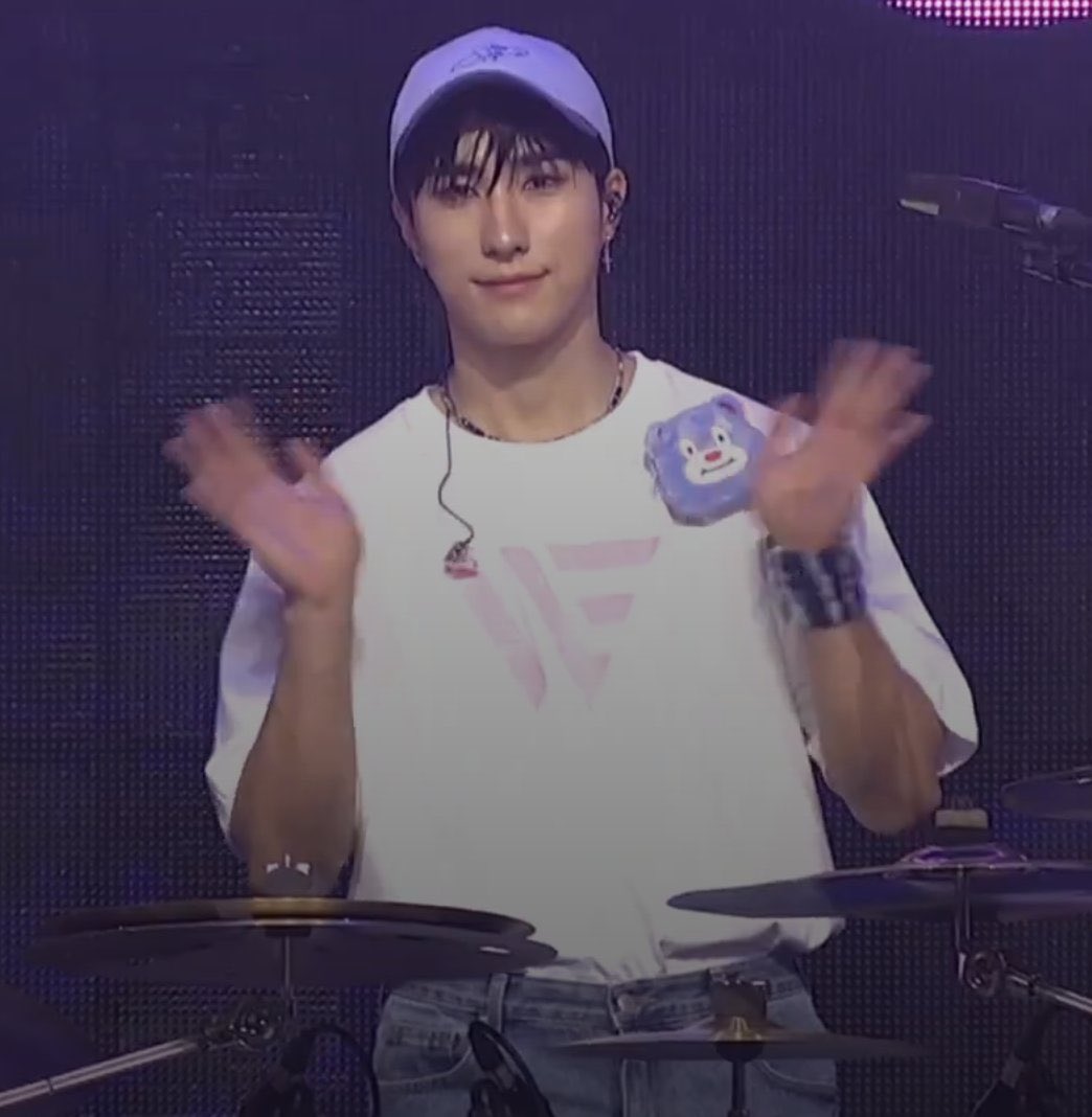 ani ๐ช (@wespaceseries) on Twitter photo 1 am watched encore for the nth time i still love encore encore harin the same (a lot) heโs just a lil guy <a href="/official_ONEWE/">์์ (ONEWE)</a> #ํ๋ฆฐ #HARIN 1 am watched encore for the nth time i still love encore encore harin the same (a lot) heโs just a lil guy <a href="/official_ONEWE/">์์ (ONEWE)</a> #ํ๋ฆฐ #HARIN