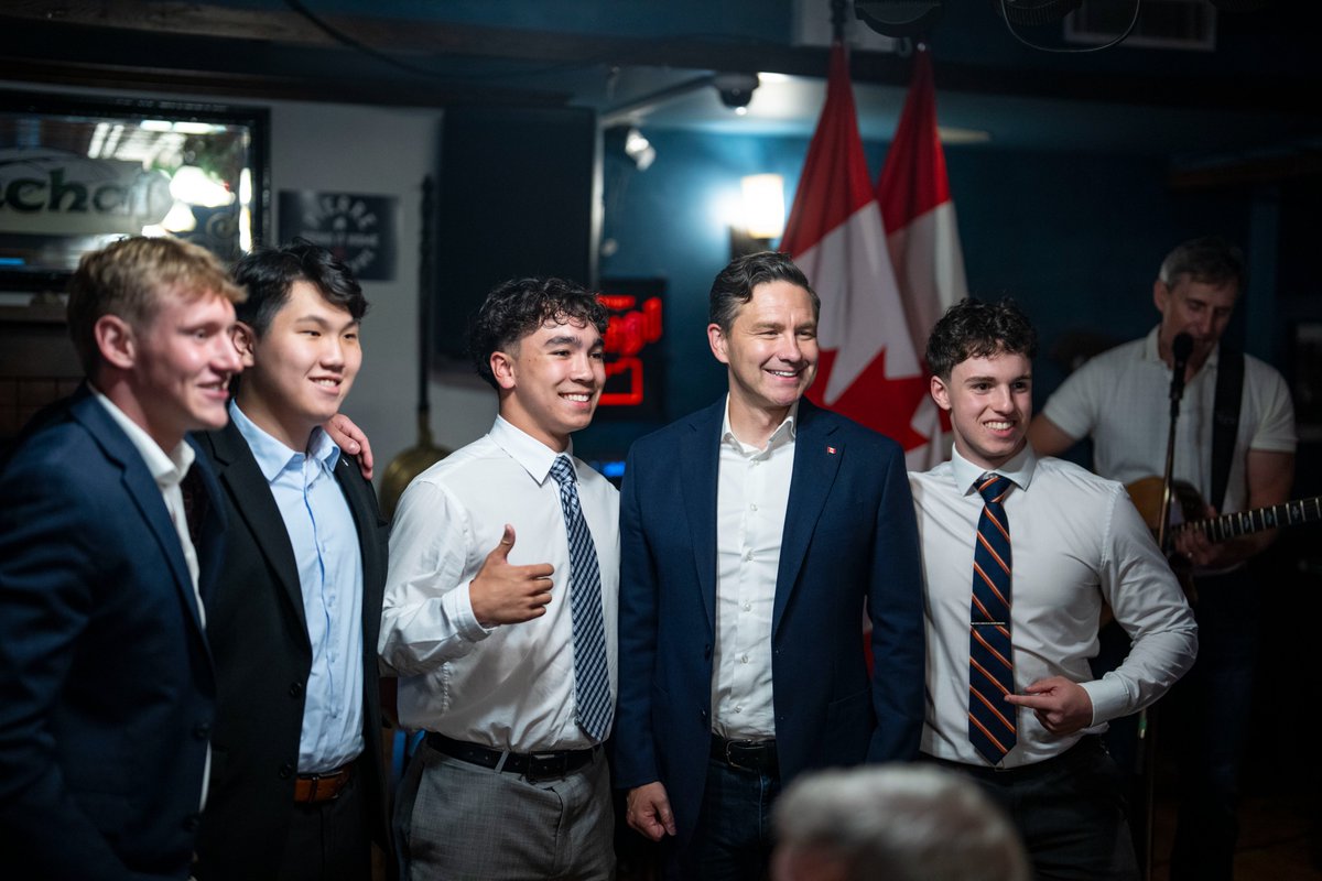 East Coast hospitality was on full display in the heart of Halifax with our Atlantic Conservative Caucus and team of volunteers.

Great to chat with this crew about the Canadian Sovereignty Act and our mission of slashing taxes &amp; red tape to make this great country work for the