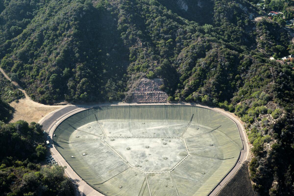 Houman David Hemmati, MD, PhD (@houmanhemmati) on Twitter photo 🔥 Hey <a href="/GavinNewsom/">Gavin Newsom</a> It’s taking all my might to use appropriate language here.
But here’s a NON-AI GENERATED “glimpse” into a REAL reservoir built for fighting fires in YOUR state that was EMPTY & caused over a dozen to DIE and 2 communities to burn to the ground.
SIT DOWN! 🔥 Hey <a href="/GavinNewsom/">Gavin Newsom</a> It’s taking all my might to use appropriate language here.
But here’s a NON-AI GENERATED “glimpse” into a REAL reservoir built for fighting fires in YOUR state that was EMPTY & caused over a dozen to DIE and 2 communities to burn to the ground.
SIT DOWN!