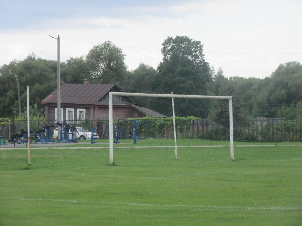Russian Non-League Blog (@rusnlf) on Twitter photo Our #Groundspotting on 20.08.25 in Kosteryovo, Petushki District, Vladimir Region. Trud Stadium is a home to FC Temp (they play in the Vladimir Region League Division 3, the 8th Russian football tier).
More photos on Instagram: instagram.com/rusnlf18
#MoskvaPetushkiBlog 🚇 Our #Groundspotting on 20.08.25 in Kosteryovo, Petushki District, Vladimir Region. Trud Stadium is a home to FC Temp (they play in the Vladimir Region League Division 3, the 8th Russian football tier).
More photos on Instagram: instagram.com/rusnlf18
#MoskvaPetushkiBlog 🚇