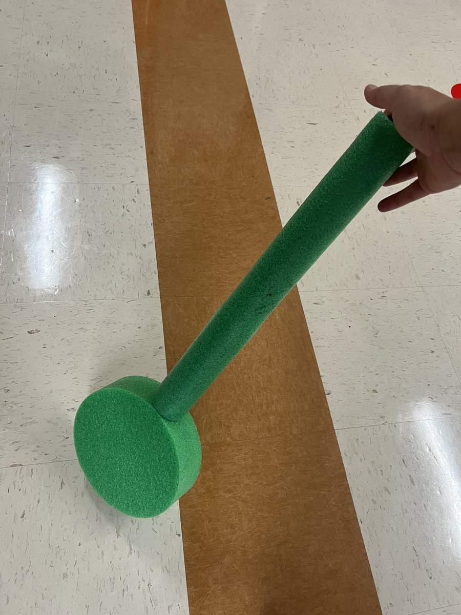 CoachA_physed's tweet photo. #physed hack! We began our golf skills unit today &amp; I figured out that these lollipop paddles fit perfectly in the end of a noodle. These adapted well for my students struggling w/ gripping the golf club or needing the extra surface area of the paddle to be successful striking! https://t.co/PfGqvpNjoN