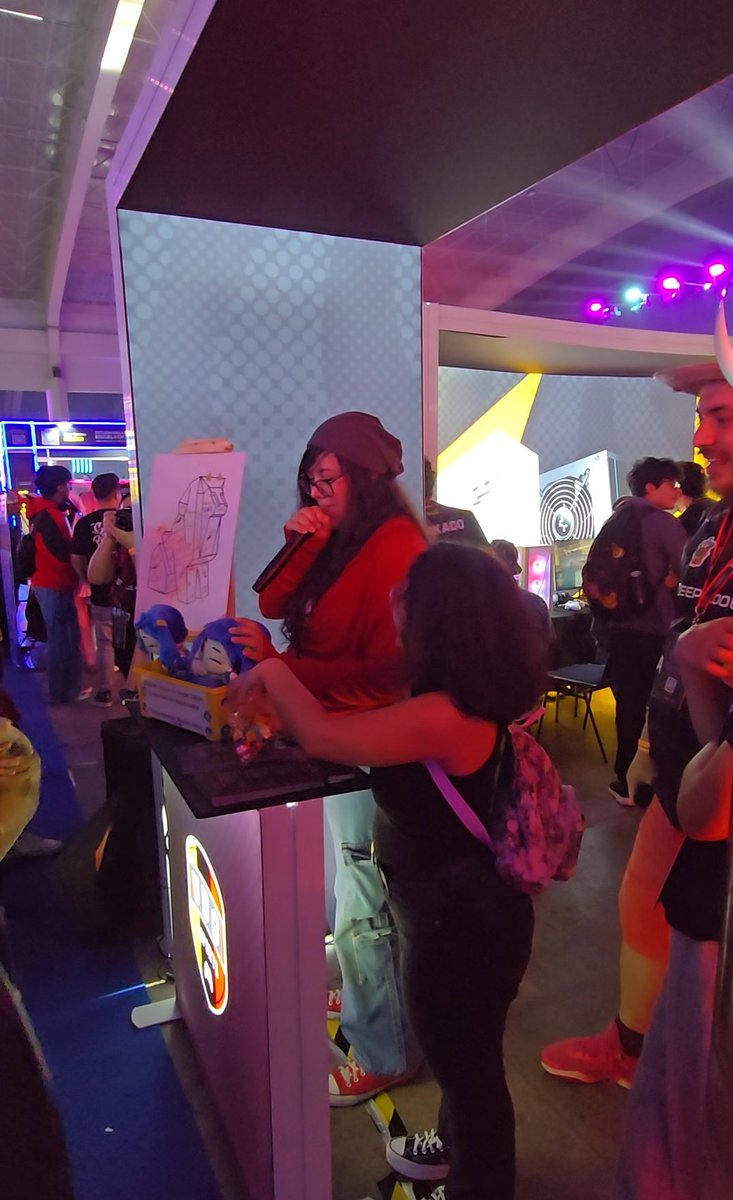 Danna Daniela Tech tweet media