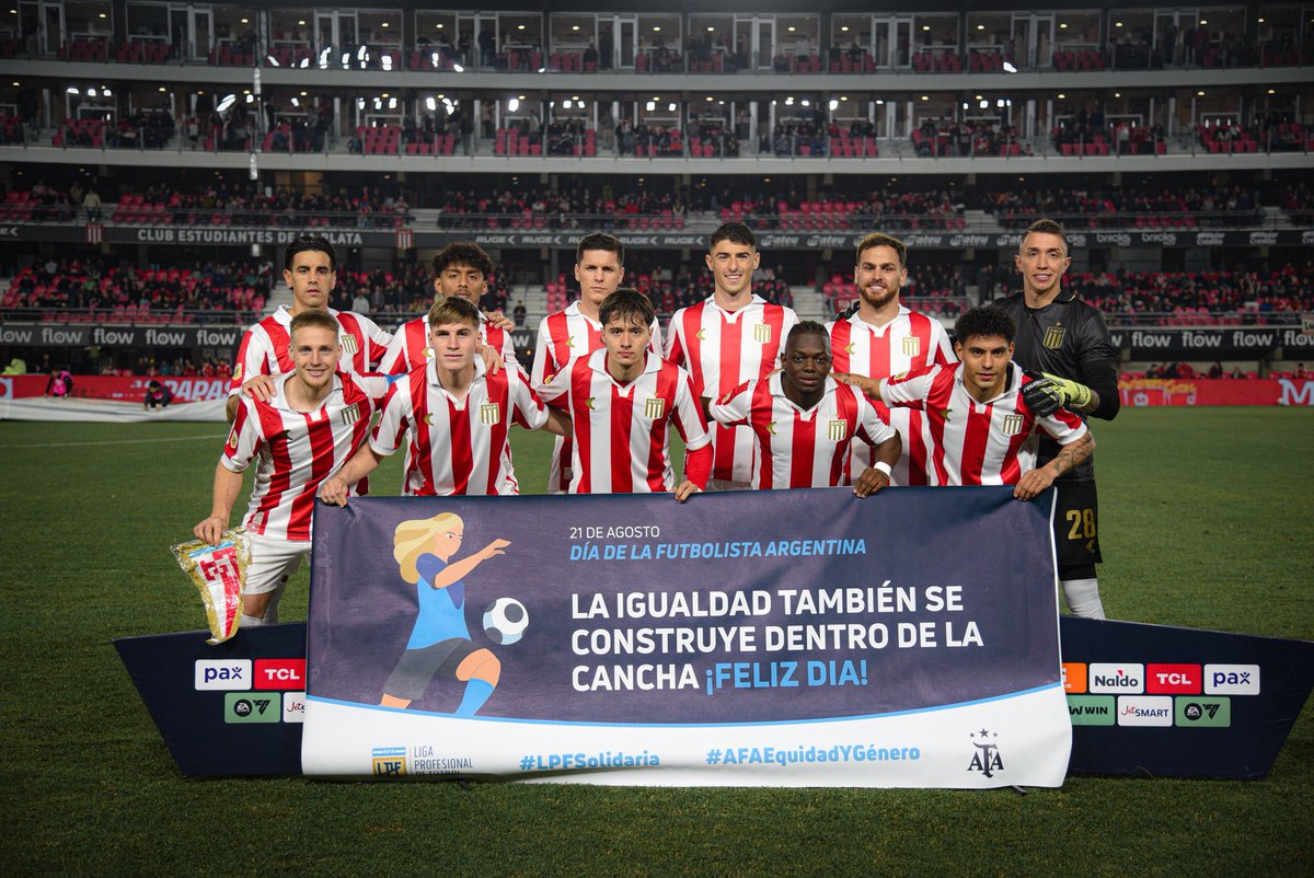 Vamos pincha vamos!
Gracias a nuestra gente por el apoyo de siempre <a href="/EdelpOficial/">Estudiantes de La Plata</a>