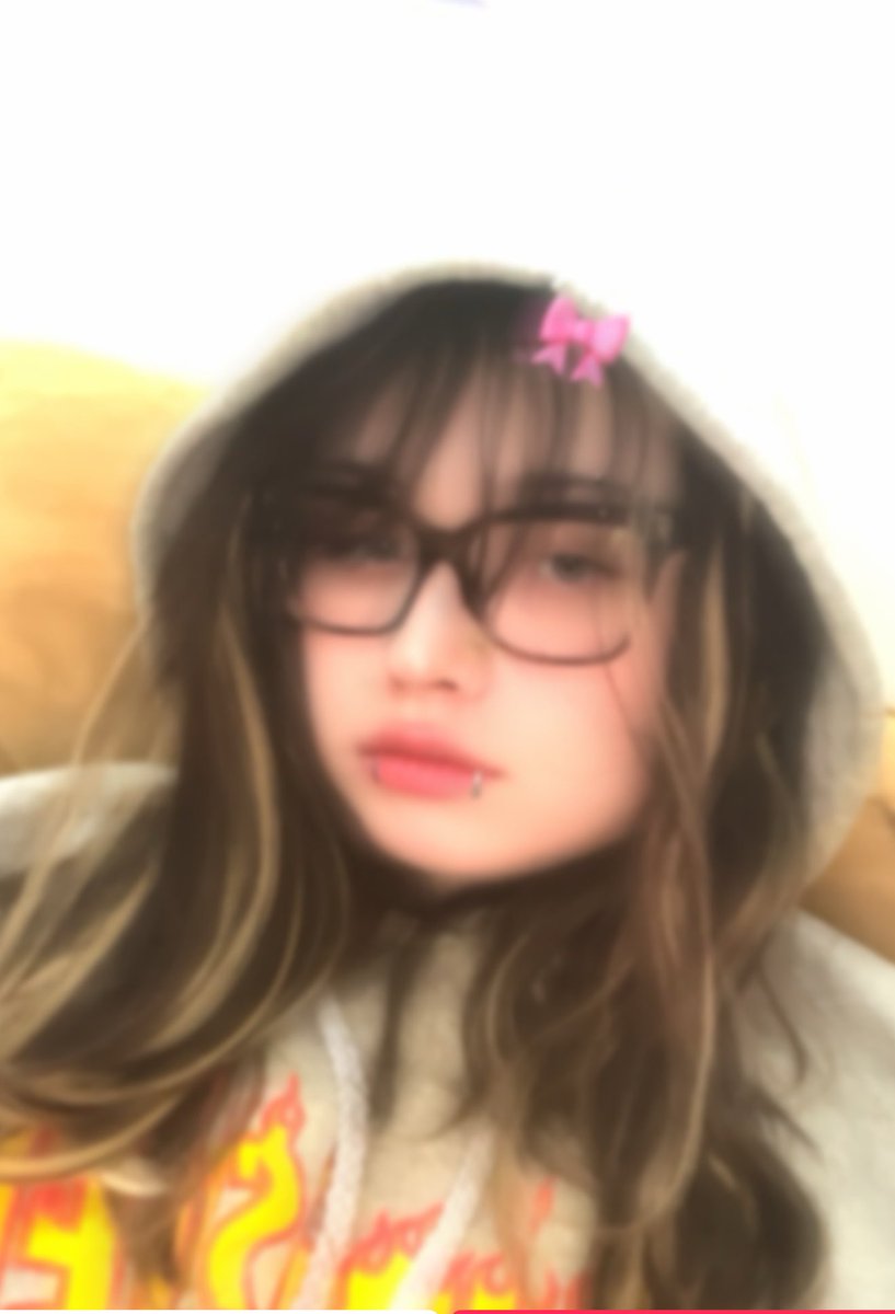 hey guys it’s me lovelin from video game