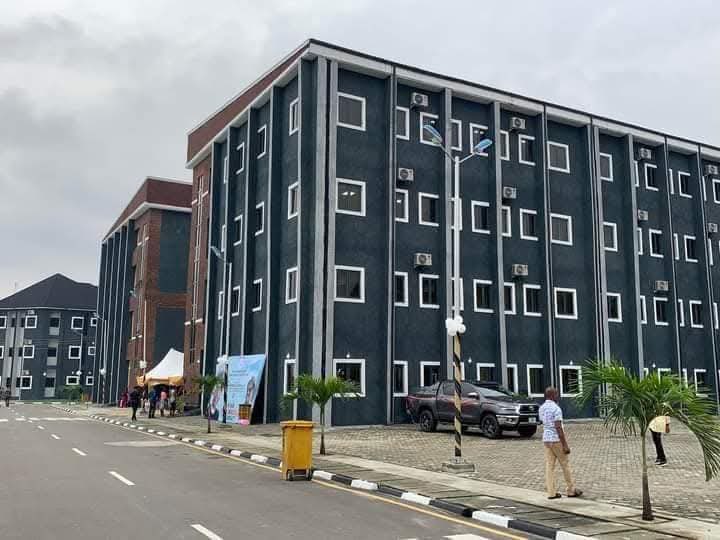 Lecture hall in Rivers State.
Stop projecting the failures of  Peter Obi and his likes on others.