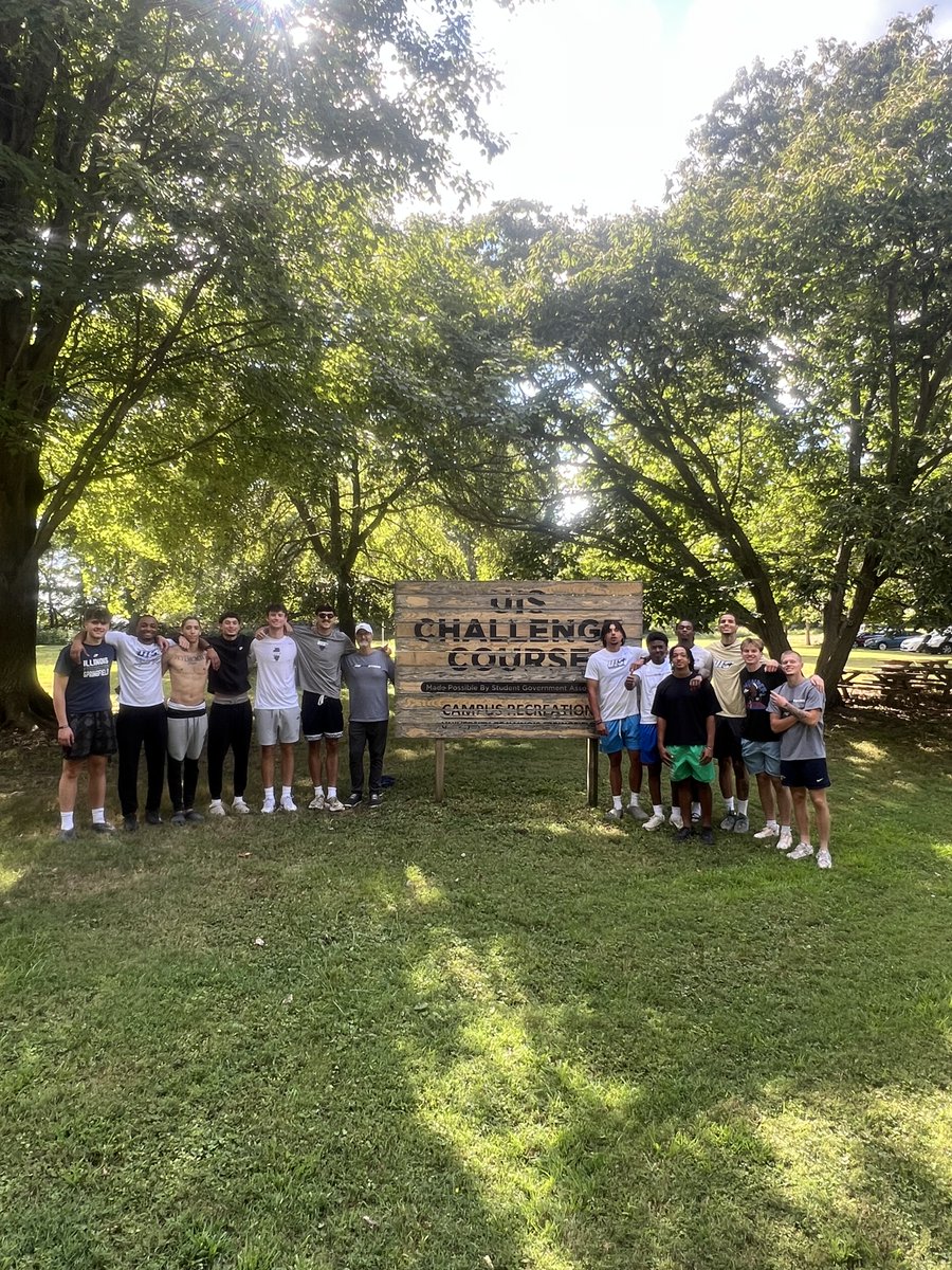 UIS Basketball tweet media