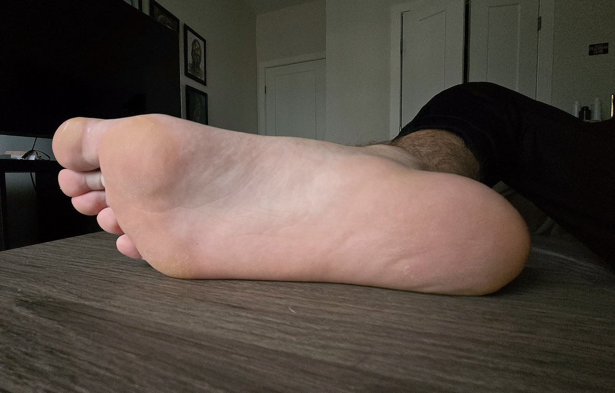 Enormous sole in front of your face... 

Wyd next?