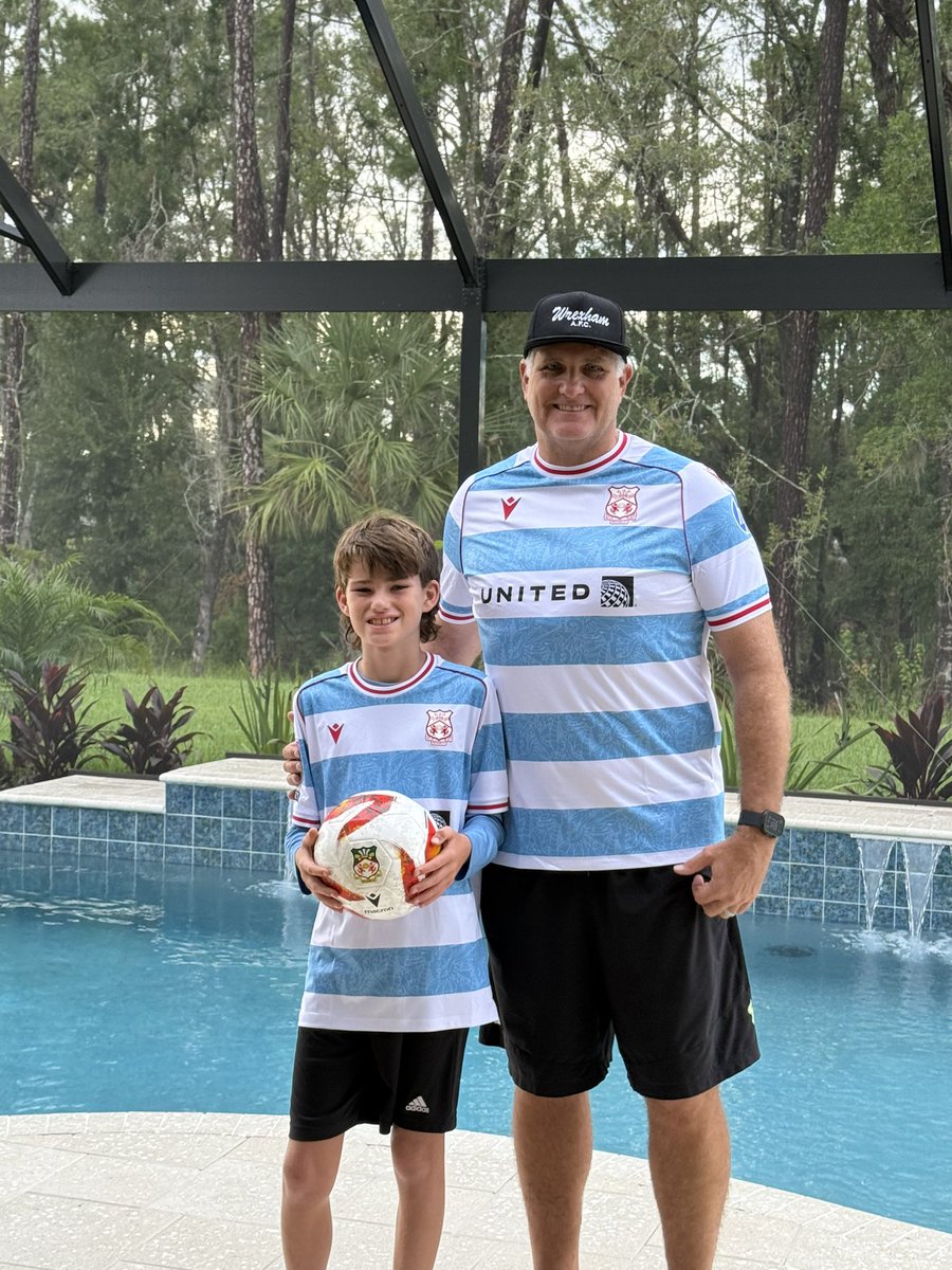 Happy lads tonight!! #Wrexham