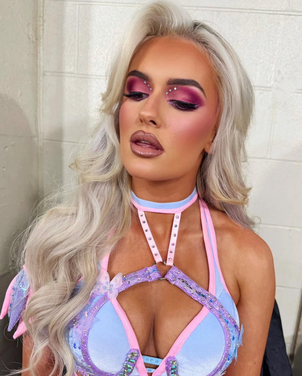 Tune into NXT tonight 🤭