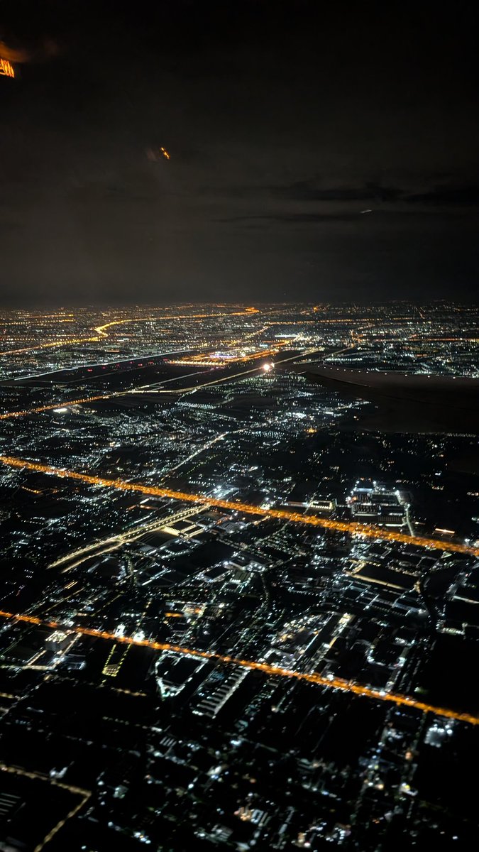 おはようございます
たった今日本の地に降りました
今日はゆっくりします〜