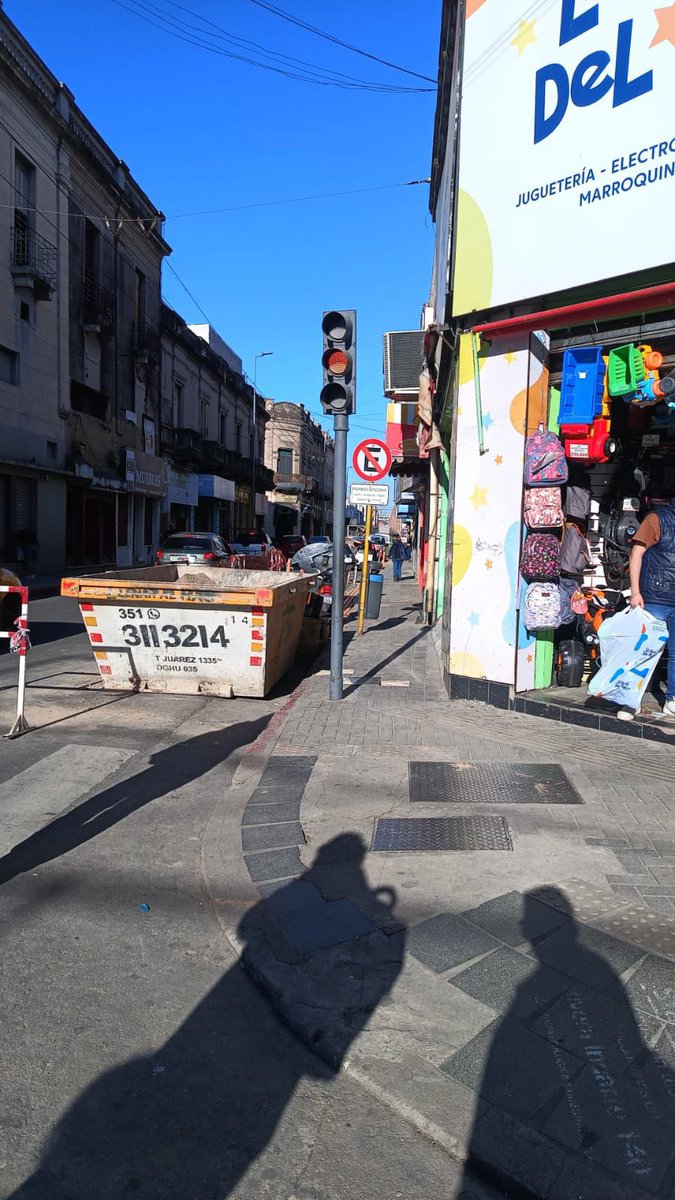 🚧 Desde el #EMFyC trabajamos todos los días en las calles de nuestra ciudad para garantizar el orden y el uso responsable de la vía pública.

✅ Controlamos ocupaciones indebidas.
✅ Verificamos el cumplimiento de ordenanzas vigentes.
✅ Intervenimos ante infracciones.
#Municba
