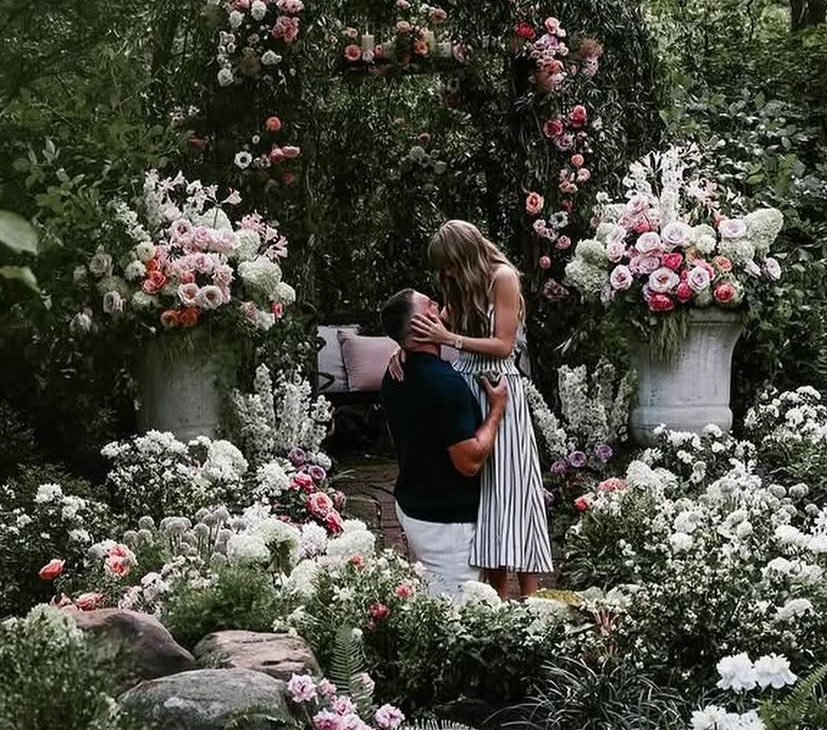 guys she’s not on her knees anymore… the man changed the prophecy