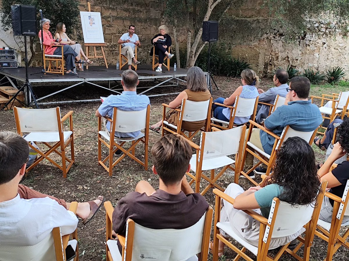 Avui el president i la secretària general de la Federació de Joventuts Musicals de Catalunya han participat en la II Jornada Professional de Gestió i Programació de Festivals de Música Clàssica que ha organitzat <a href="/JJMMCiutadella/">Joventuts Musicals de Ciutadella</a>