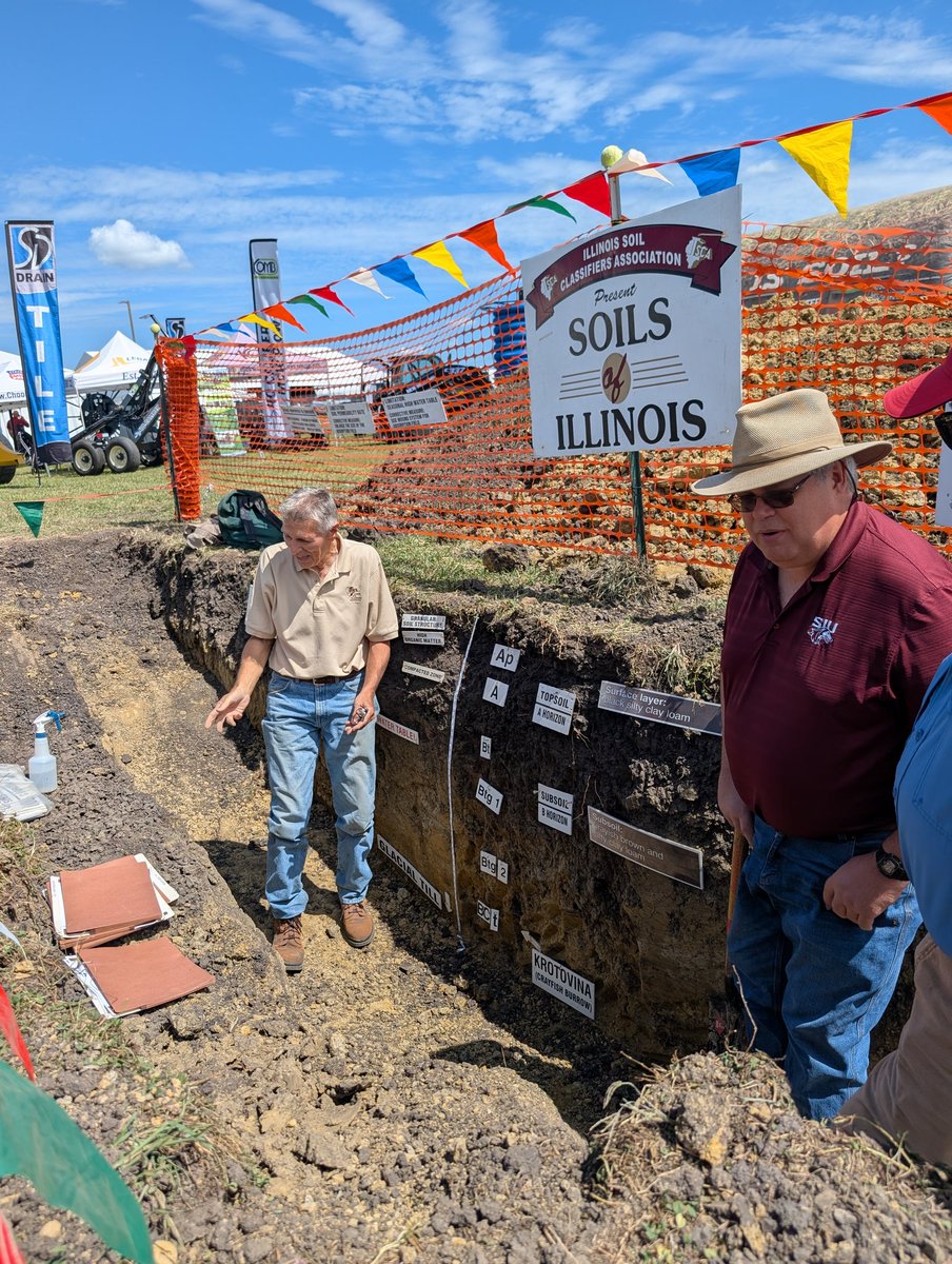 This morning we met folks from South Africa, Argentina, Brazil, the Czech Republic and more! Come say hi! We are at the farm progress show each day.