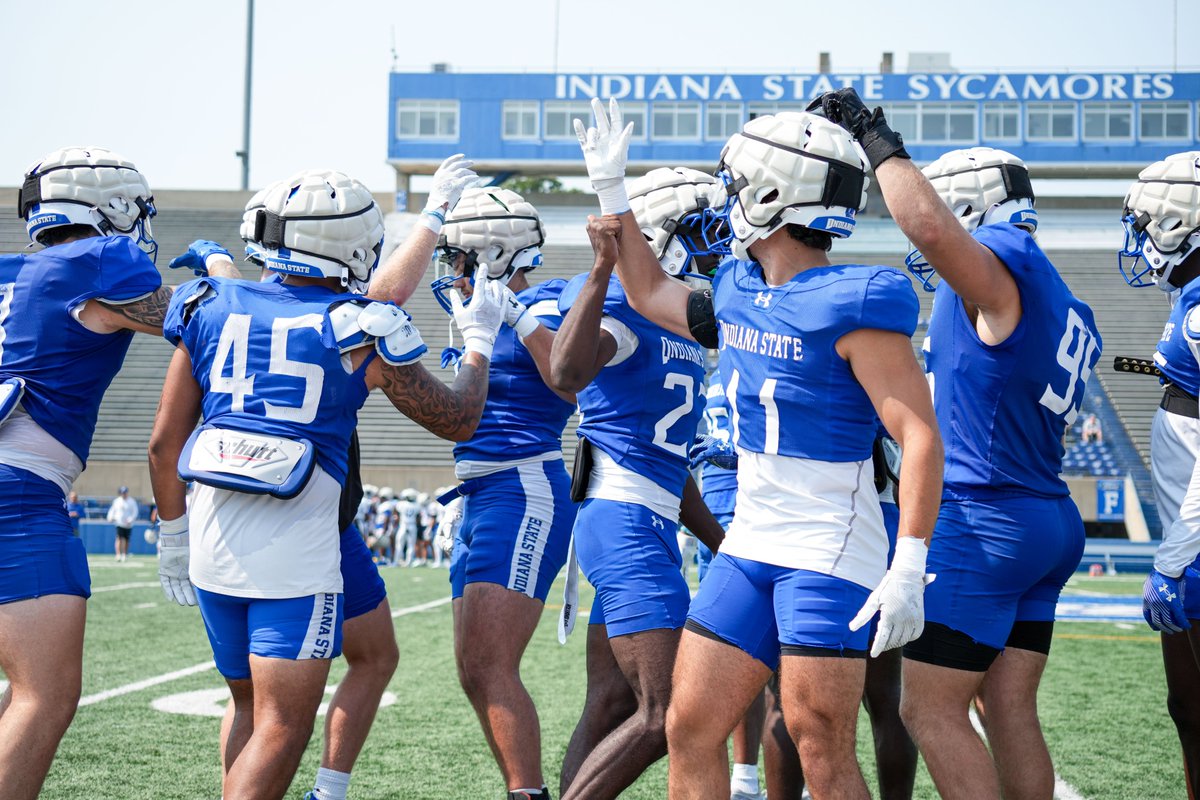 Thursday Weather Forecast - Sunny and 70s 😎 

Let's get ready for football season!  

tinyurl.com/2tyrfzt2 

#MarchOn | #LeaveNoDoubt