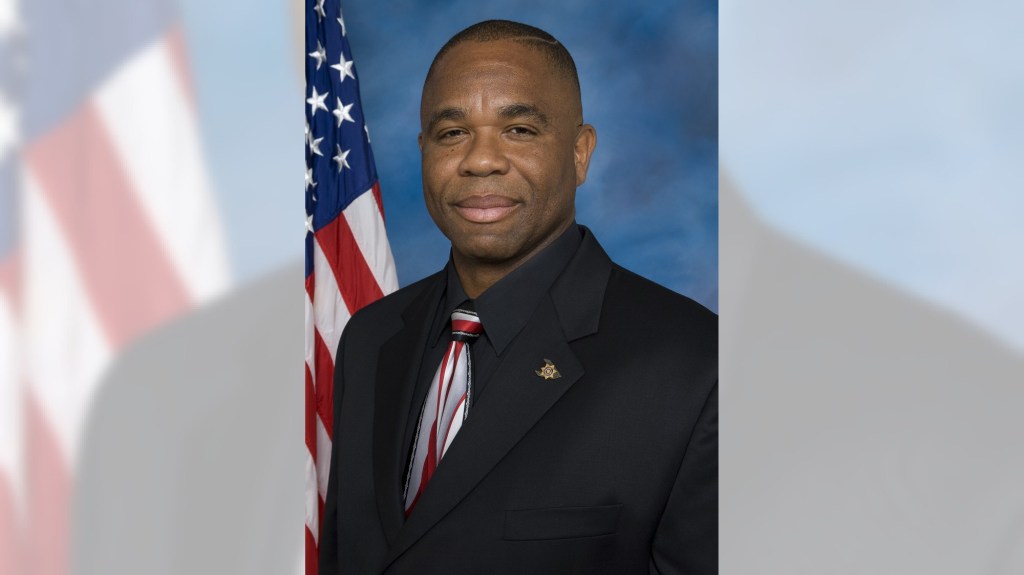 Former California mayor pleads not guilty to illegal pot cultivation, tax evasion concering operation on building leased from quartz manufacturer. bayareane.ws/4oPNDq5