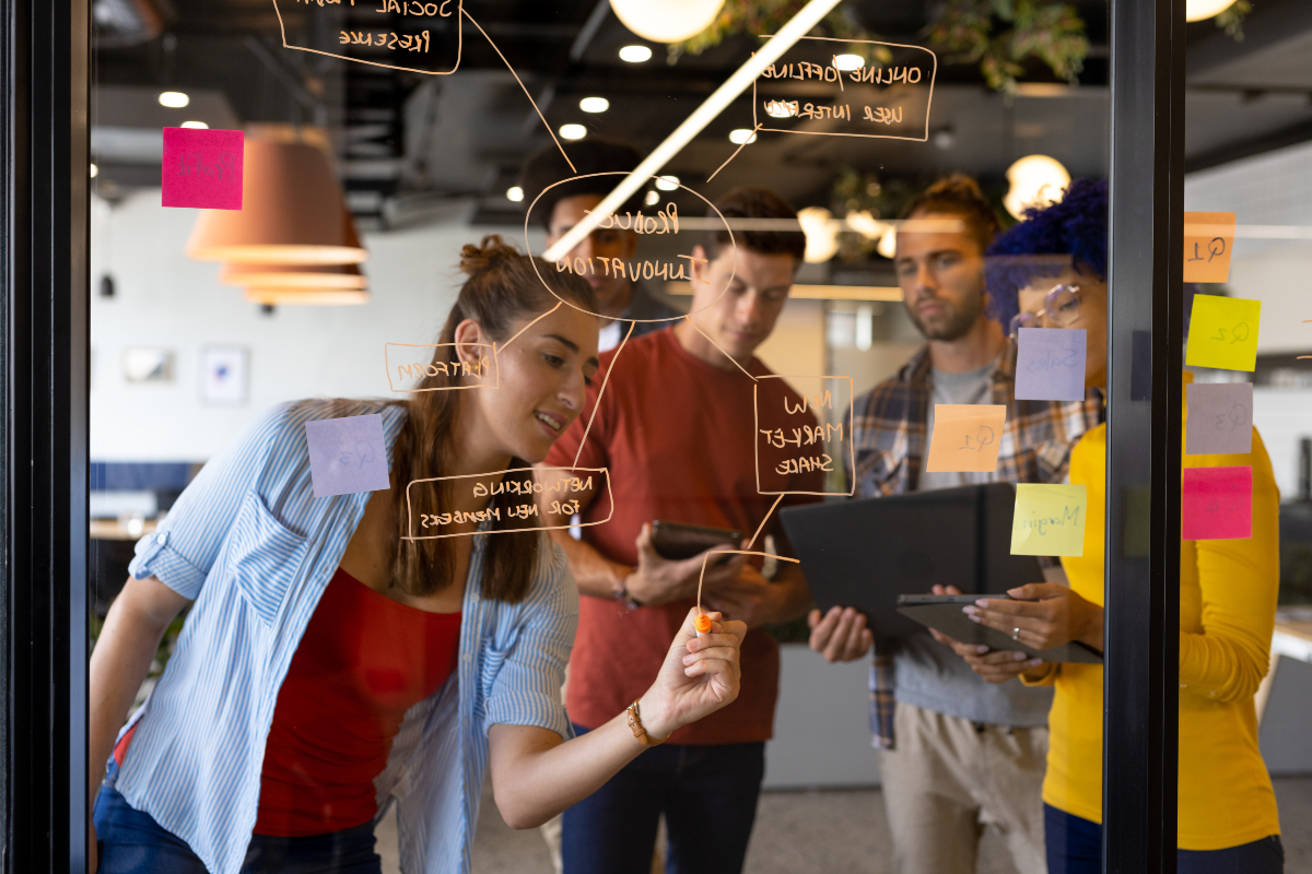 👏 ¡Récord de emprendimiento en Andalucía!
📊 Datos clave:
• 77,5% empresas de servicios
• 58,2% emprendedores &lt;40 años
• 26% con formación universitaria
🏢 260 CADE para ayudarte
👉 lajunta.es/5tmfq
#EmpleoYEmprendimiento