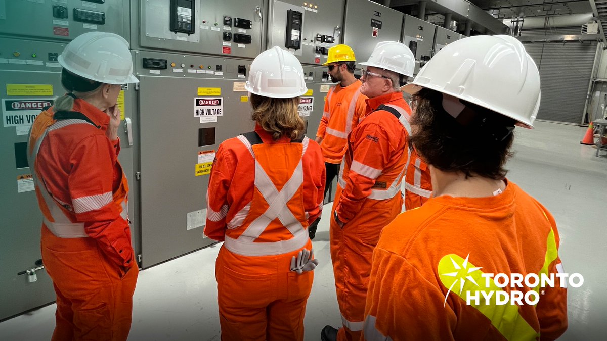 TorontoHydro's tweet photo. Recently, our Board of Directors donned PPE and toured our Milner work centre and Cavanaugh Transformer Station.
They saw the infrastructure and teamwork that power Toronto β up close and in action.π‘
#PoweringToronto #EnergyInfrastructure #GridInnovation #BoardVisit https://t.co/yFeVBTuRGH