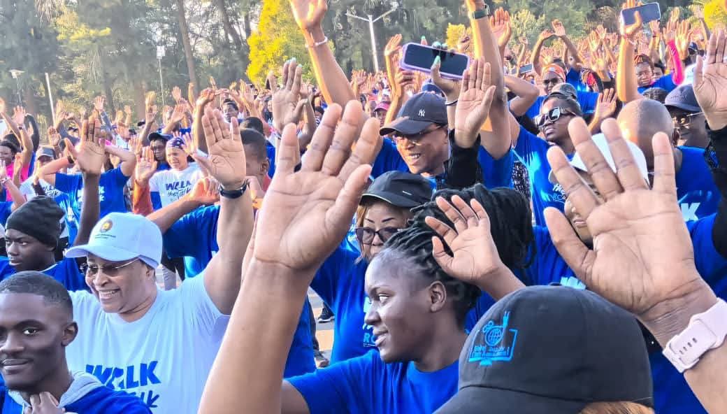 Le sport au service de la santé en Afrique: A Lusaka, le Ministre de la Sante a participe avec son homologue zambien à une marche sur 10 km. 
 sante.gov.ml/index.php/actu…