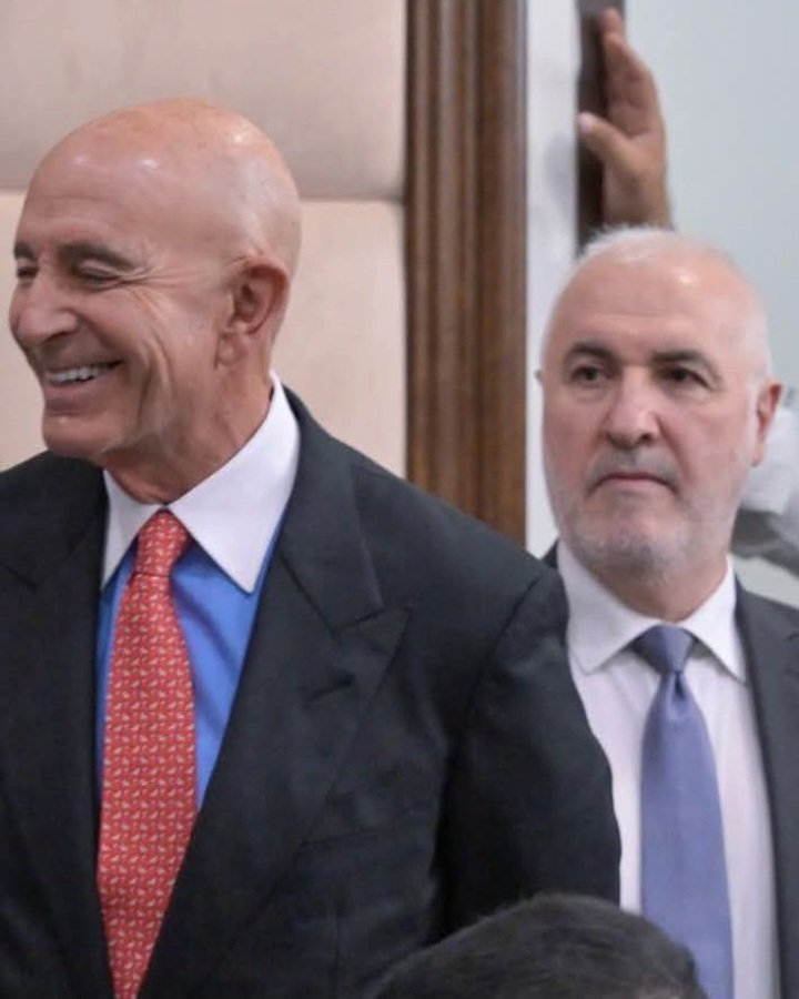 #عهدي_لكم 
مستشار الخراب.