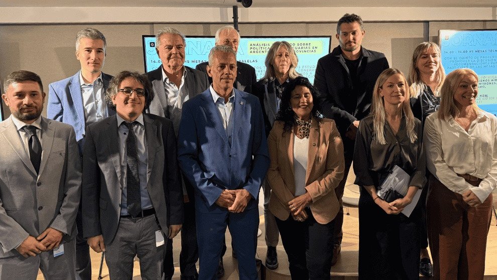 #BuenosAires 📍| Busso destacó las políticas públicas de Córdoba en una jornada organizada por el Banco Interamericano de Desarrollo. 

Conocé todos los detalles acá ➡️bit.ly/4n1zjca