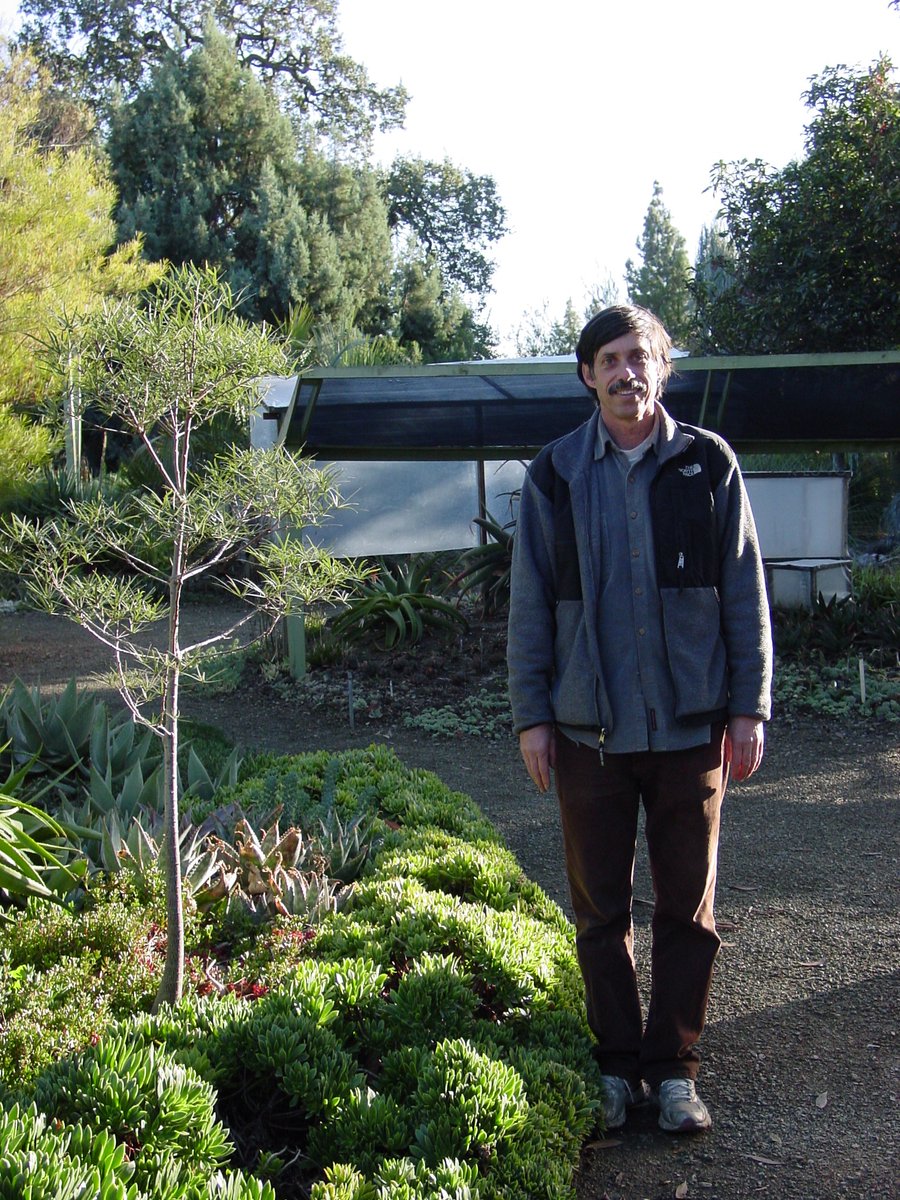 Celebrate Brian Kemble's 45th anniversary on 9/25, featuring a conversation with Dick Turner, the Garden’s first Executive Director. Hear stories of Brian’s time with Ruth Bancroft, his plant travels, and his impact on the Garden’s evolution. 

ruthbancroftgarden.org/event/an-eveni…