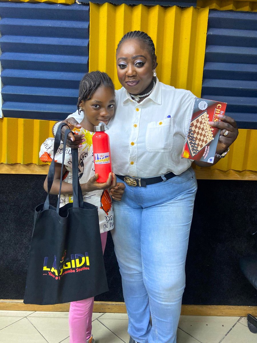 lasgidifm901's tweet photo. Big congrats to Greatness Joshua wey win chess board, water bottle and plenty beta gifts for Beta Pikin show. π π
Your pikin fit be the next winner β join us Sundays 2-3pm untop Lasgidi 90.1 FM to listen and take part!
#betapikin #prizes #winner #gifts #yourno1owambestation https://t.co/nQIQTbzIQo