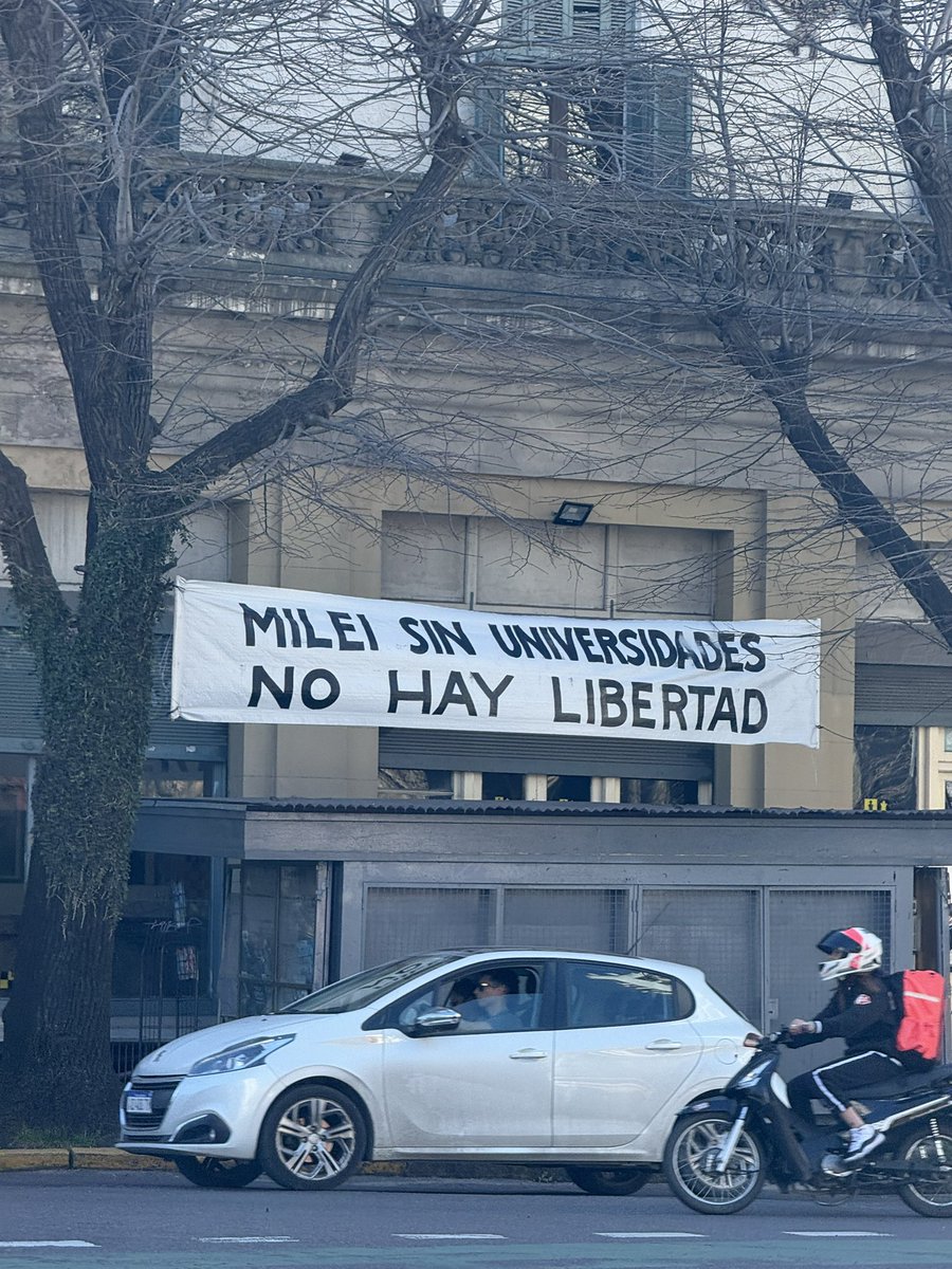 las calles de mi ciudad andan diciendo